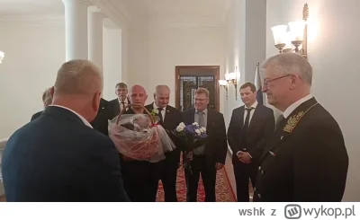 wshk - Krzysztof Tołwiński z partii (zarejestrowanej) FRONT składa hołd ambasadorowi ...