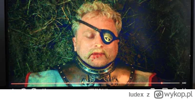 Iudex - @xxRazorxx: Spójrz na ten kadr i na to co wrzuciłem wcześniej, to raz. Dwa Bo...