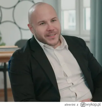 alverini - Tak, sprzedaje garnki które zmieniają chi człowieka i leczą raka, skąd wie...