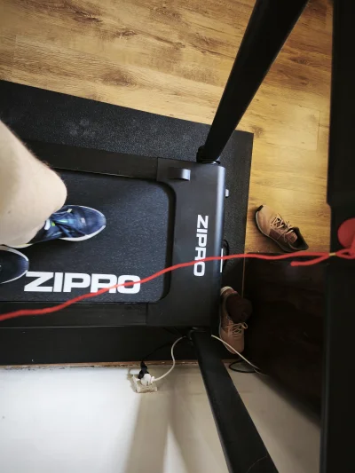 czlowiekzlisciemnaglowie - Idę do pracy 

#praca #pracazdalna #humorinformatykow