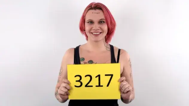 talarzon - To co Panowie powoli przenosimy się na tag #clashmma?
akat nie ma tam +18 ...