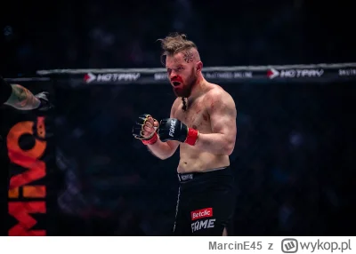 MarcinE45 - UWAGA OLBRZYM IDZIE 
#famemma