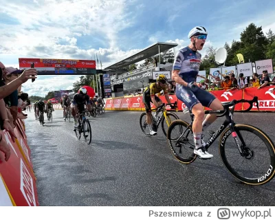 Pszesmiewca - Finish na 1 etapie #tourdepologne #tdp #rower

Ale nam burza chwile wcz...