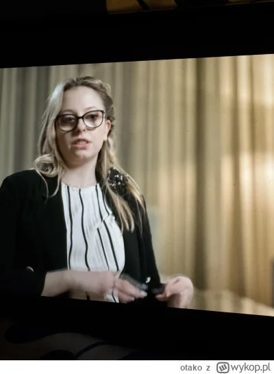 otako - To juz jest ta fryzura, z ktora sie tak dlugo zeszlo?
#slubodpierwszegowejrze...