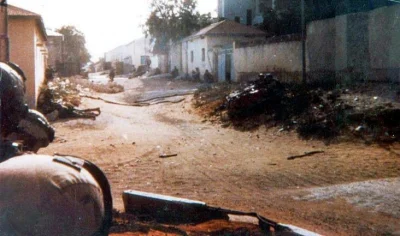 ciemnienie - W dniach 3-4 października 1993 roku miała miejsce bitwa w Mogadiszu. Kil...