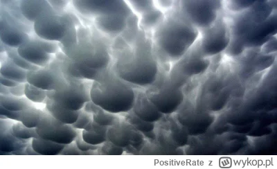 PositiveRate - @powodzenia: tak to może wyglądać. Zobacz na tego mammatusa. Chmura je...