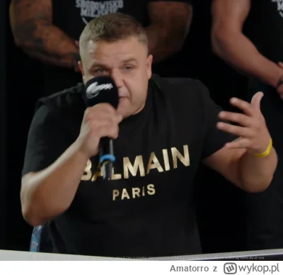 Amatorro - Zajebisty odklejus. Kolejny idealny półgłówek pod friki.  XD

Bielski TOP!...