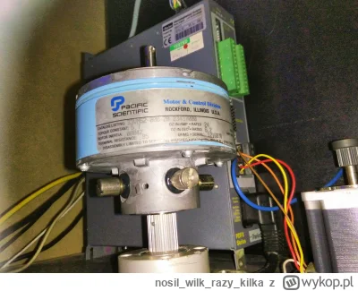 nosilwilkrazy_kilka - 4x szczotki w silniku DC stosuje się... no własnie, po co tu są...
