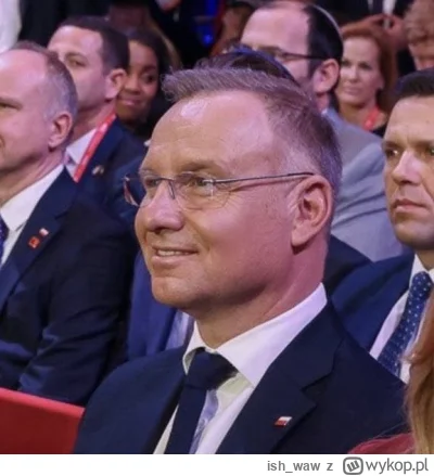 ish_waw - @Jailer Przecież dobrze statystował na widowni, no i wstał i pokazał się, k...