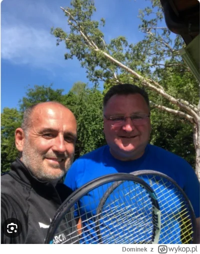 Dominek - 15 minut wstydu na konferencji, a teraz 200k w teczkę i na wakajki xddddd

...