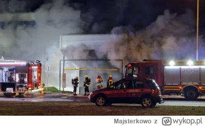 Majsterkowo - Pożar w Castoramie w #zielonagora. Wg strażaków zapalił się skład mater...