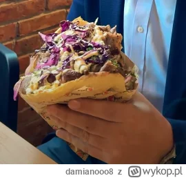 damianooo8 - #kebab #kiciochpyta #fastfood

Czy 40zł za takiego kebaba to dużo czy ma...