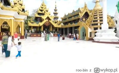 roo-bin - @pelt: Ta sytuacja z obmywaniem kończyn osób starszych w czasie Songkran je...