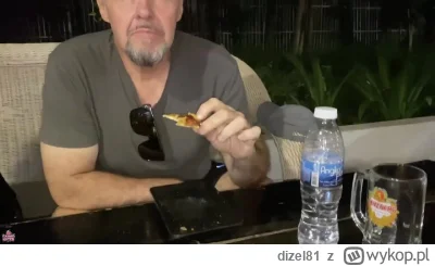 dizel81 - Waldi z żonką oceniają pizzę Prezesa:)
#raportzpanstwasrodka