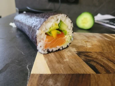 klefonafide - Babcia zażyczyła sobie sushi na wigilię, to robię xD 

#gotujzwykopem