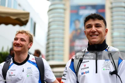 Gieekaa - Hadjar cieszy się z awansu do RBR i możliwości jazdy u boku Verstappena.
#f...