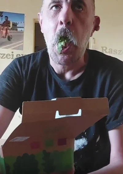 LenoV12 - #danielmagical 
Mmmm