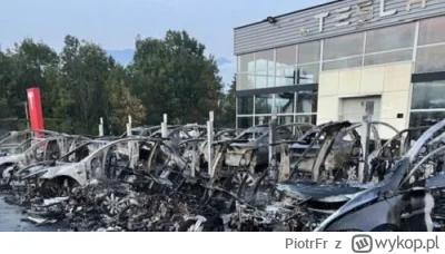 PiotrFr - W salonie Tesla Chambery spłonęło 14 aut. Bardzo podobny przypadek do tego ...