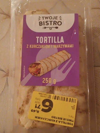 tomwick55 - Tortilla z kurczakiem i warzywami dla jego na kolację. Zaraz sobie ją zro...
