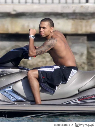 dddobranoc - To prawda, Chris Brown nawet odbył kurs pływania skuterem a potem odwied...