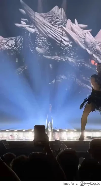 kneefer - #eurowizja Jakby ktoś się zastanawiał skąd te słabe wyniki od jury :)