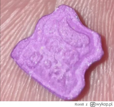 Roni8 - ktoś wie co to może być? nie mam lepszej foty
#narkotykizawszespoko