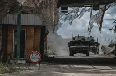 cichooo - Amerykańskie Humvee na ruskiej ziemi.

Życie pisze najlepsze scenariusze 

...