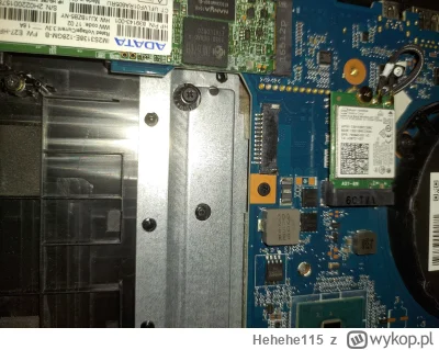 Hehehe115 - @Hehehe115: Nie rozbierałem go wcześniej i chat gpt mi znalazł tpn q174/P...