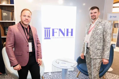 smutny_przerebel - Poważni wspólnicy, poważna firma, poważne pieniądze. 
Każdy średni...