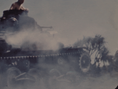 wfyokyga - Nawet mam czołgowe gify na mikołajki, chociaż nie zasługujecie guwniarze b...