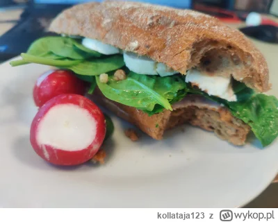 kollataja123 - @brennt: najlepsze były śniadania. Codziennie świeża duża bułka, po kt...