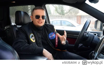 eSUBA94 - ubiór, sposób siedzienia we fotelu, stylówka, ustawienie kamery
normalnie m...