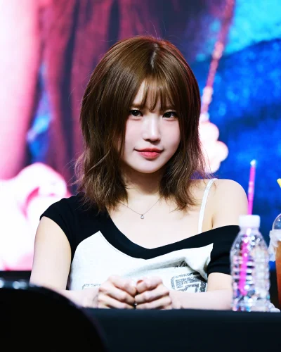 XKHYCCB2dX - #koreanka #hayoung #fromis9