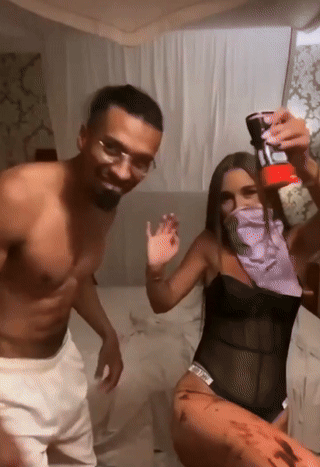 alljanuszx - w oczekiwaniu na konferencję ( ͡° ͜ʖ ͡°)

#famemma