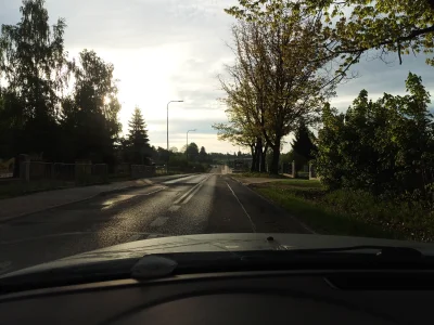 RobolChuop - 25-cio letni Mondeo wiezie moje marne truchło do kołchozu. Tyle się doro...