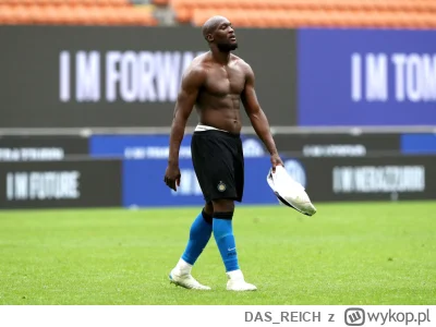 DAS_REICH - Nie zazdroszcze piłkarzom Milanu jak na drugą połowę wjedzie ten czołg. N...