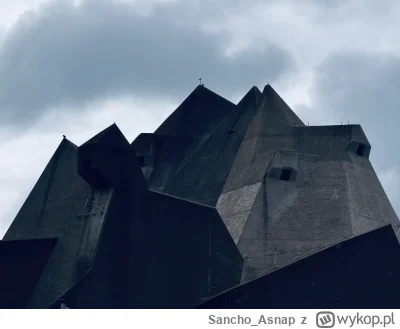 Sancho_Asnap - #architektura #brutalizm #fotografia #tworczoscwlasna 
„Mój ojciec pie...