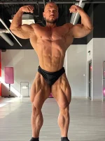 Lewusx - 3,5 tygodnia do pierwszego startu w sezonie jesiennym. 

110kg, 176cm wzrost...