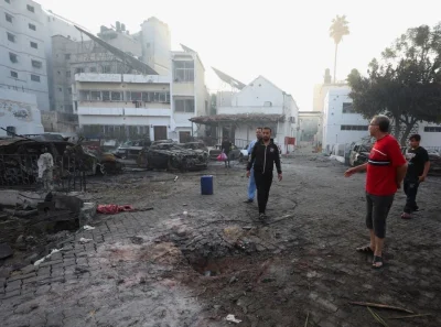 iuhiueh - Potężny krater po bombie która zabiła 500 osób i zniszczyła szpital ( ͡° ͜ʖ...