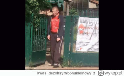 kwas_dezoksyrybonukleinowy - Dawidowicz kiedy biegnie na niego rywal z piłką 

#mecz ...