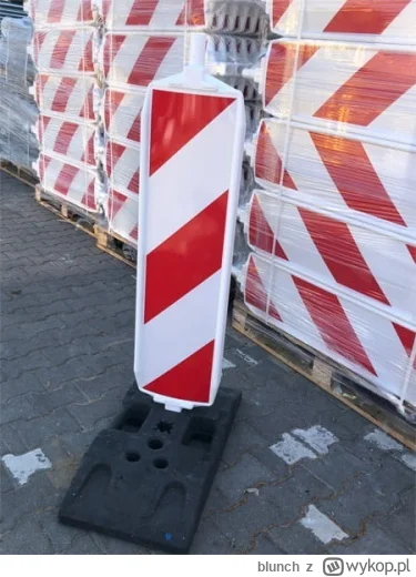 blunch - Uszkodziłem auto najeżdżając na fragmenty podstawy znaku, które pozostawione...