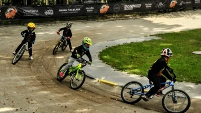 NOWYNIELAD - Pomóżmy dzieciakom rozwijać sportową pasję! 🏁🚴‍♂️

Speedrower to wyjąt...