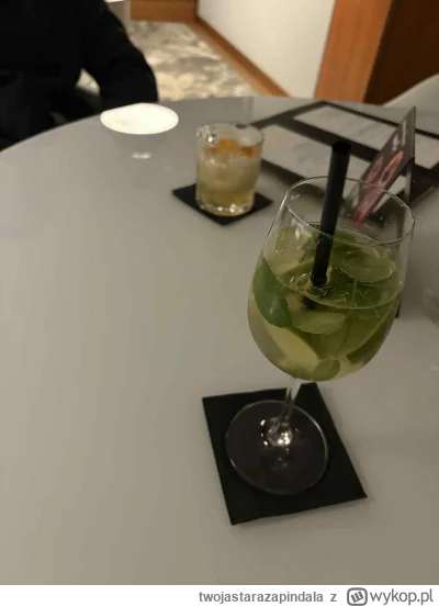 twojastarazapindala - Ze sponsorem na drineczku a wy co #przegryw