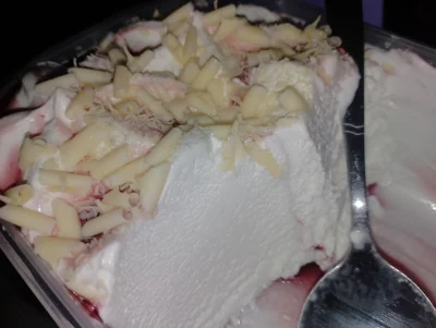 DziecizChoroszczy - #choroszczfood
Jem se lody, elo! (｡◕‿‿◕｡)