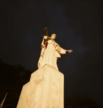 m.....n - Pan Jezus ratuj chuopa szalonego

#depresja #samotnosc #spierdotrip