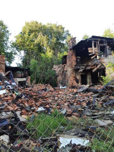 Soothsayer - Bydgoszcz dzień osiemnasty

wstaje rano żeby jechać do kołhozu niewyspan...