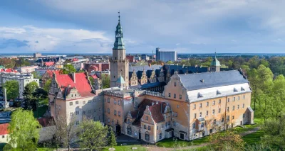 Anthermil - >Dobrze, że siedziby MOPS'u tam nie zrobili

@pepeq: W Oleśnicy (dolny śl...