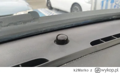 k2Marko - Mam coś takiego pod szyba w Grande Punto. Czy to czujnik deszczu? 
#samocho...