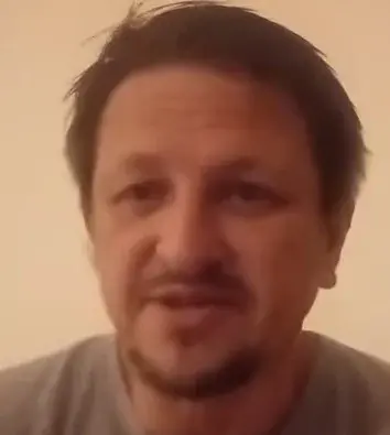 Exit25 - Boguś chłonie farmazon swój jak gąbka wodę.Widać , że kryształ z lekkim doda...