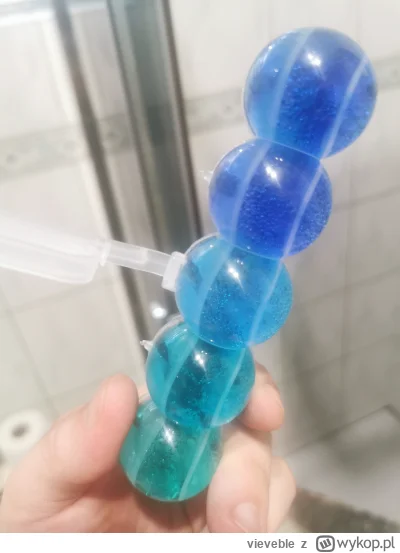 vieveble - Ale fajne kostki do kibla zakupiłem (｡◕‿‿◕｡)